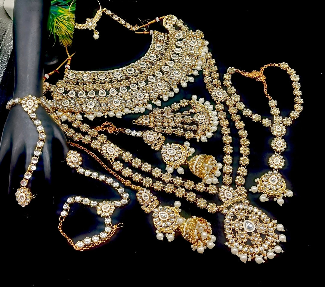 Royal Kundan Bridal Jewellery Set With Green Beads, Choker Necklace, Long Haar, Maang Tikka, Earrings, Haathphool And Ring, Traditional Wedding Festive Wear Jewellery For Women