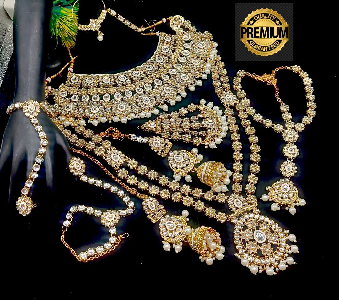 Royal Kundan Bridal Jewellery Set With Green Beads, Choker Necklace, Long Haar, Maang Tikka, Earrings, Haathphool And Ring, Traditional Wedding Festive Wear Jewellery For Women