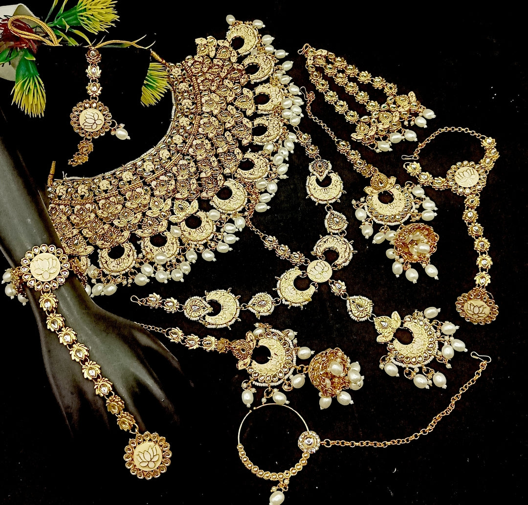 Royal Kundan Bridal Jewellery Set With Green Beads, Choker Necklace, Long Haar, Maang Tikka, Earrings, Haathphool And Ring, Traditional Wedding Festive Wear Jewellery For Women