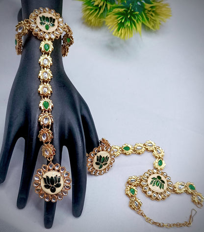 Royal Kundan Bridal Jewellery Set With Green Beads, Choker Necklace, Long Haar, Maang Tikka, Earrings, Haathphool And Ring, Traditional Wedding Festive Wear Jewellery For Women