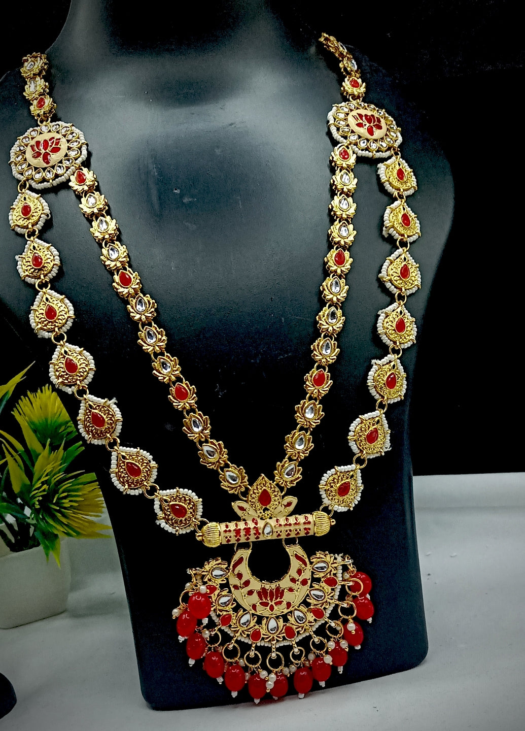 Royal Kundan Bridal Jewellery Set With Green Beads, Choker Necklace, Long Haar, Maang Tikka, Earrings, Haathphool And Ring, Traditional Wedding Festive Wear Jewellery For Women