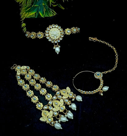 Royal Kundan Bridal Jewellery Set With Green Beads, Choker Necklace, Long Haar, Maang Tikka, Earrings, Haathphool And Ring, Traditional Wedding Festive Wear Jewellery For Women